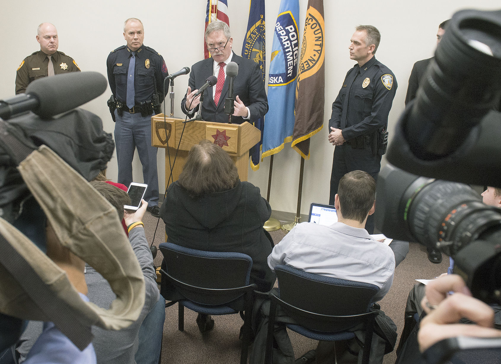 Loofe press conference